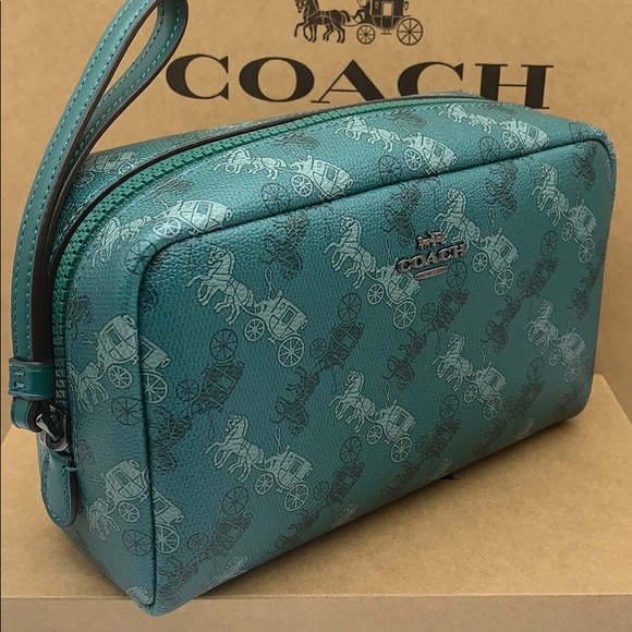 BOXY COSMETIC CASE WITH HORSE AND CARRIAGE PRINT - Picture 1 of 16